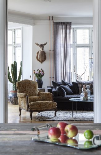 Un apartamento lleno de hallazgos vintage franceses. – Interiores Chic