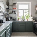 Una cocina llena de vida.