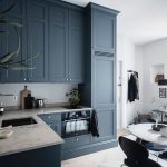 Un apartamento escandinavo decorado en tonos azules.