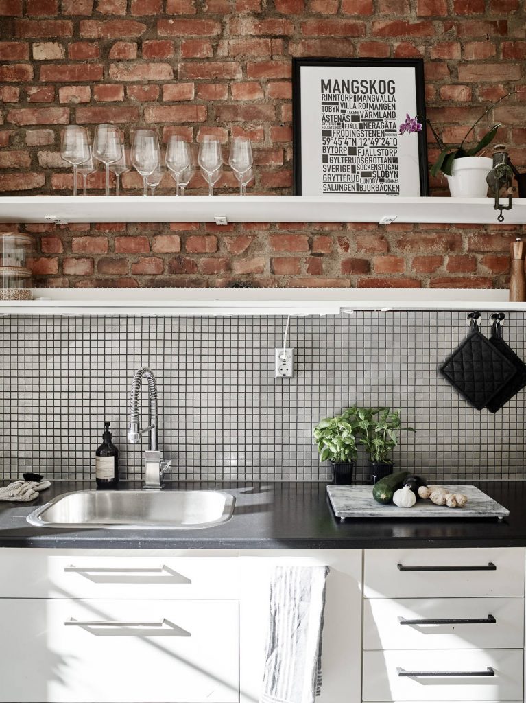 Viste el frente de cocina con ladrillo visto. – Interiores Chic | Blog